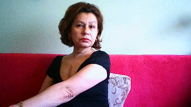 Mat Elenore online show from May 25, 2026, 6:01 am
