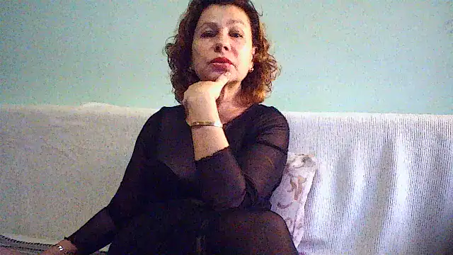 Mat Elenore online show from October 31, 2025, 6:43 am