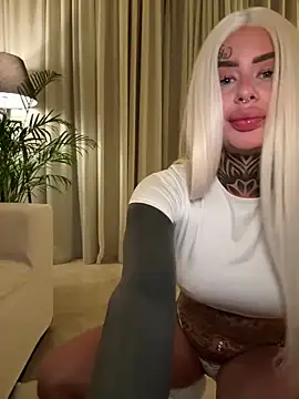 Snapshot of bambixboo chatting on October 12, 2025, 7:48 pm bambixboo online show from October 12, 2025, 7:48 pm