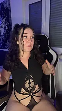 Snapshot of kinkygirl420x chatting on October 15, 2025, 7:00 pm kinkygirl420x online show from October 15, 2025, 7:00 pm