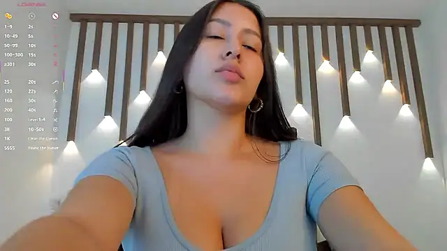 Snapshot of megan_cooper28 chatting on January 15, 2026, 2:04 am megan cooper28 online show from January 15, 2026, 2:04 am