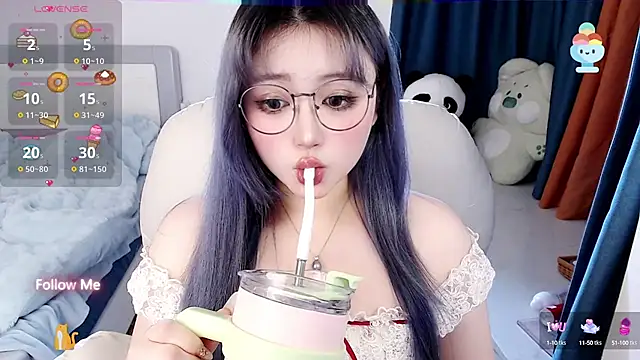 Snapshot of Sweet-18wanwan chatting on March 22, 2025, 8:37 pm Sweet-18wanwan online show from March 22, 2025, 8:37 pm