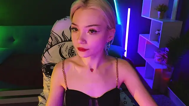 SandraBoyl online show from February 2, 2025, 1:02 am