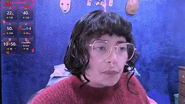 NinaYellow online show from March 3, 2026, 12:45 pm