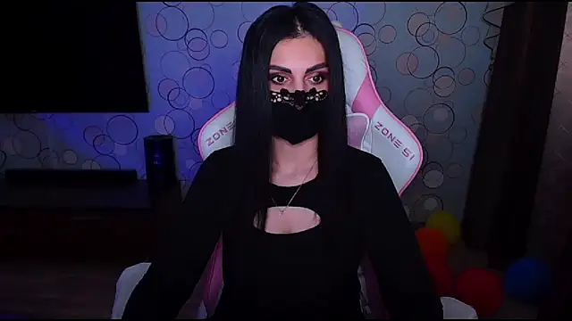 Snapshot of __Yasmina__ chatting on April 7, 2026, 4:58 am Yasmina online show from April 7, 2026, 4:58 am