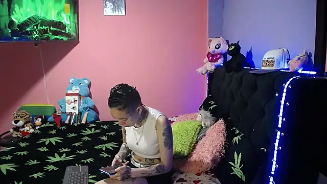 bad couple sex online show from January 9, 2025, 1:29 am