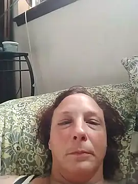 Everlyrose27 online show from January 5, 2026, 7:39 pm