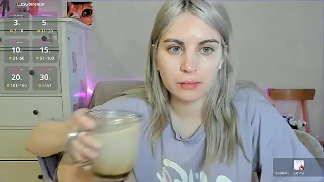 Snapshot of pawpaws chatting on April 29, 2026, 7:56 am pawpaws online show from April 29, 2026, 7:56 am