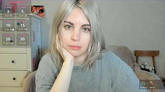 Snapshot of pawpaws chatting on April 27, 2026, 6:55 am pawpaws online show from April 27, 2026, 6:55 am