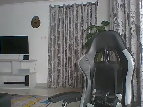 Snapshot of rosey_cheeks chatting on March 3, 2026, 1:12 am rosey cheeks online show from March 3, 2026, 1:12 am