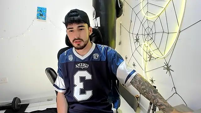 DmitriSanders online show from January 14, 2026, 9:18 pm