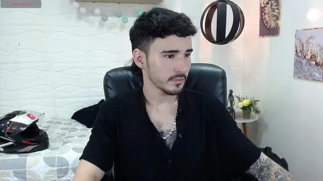 DmitriSanders online show from February 13, 2025, 8:34 pm