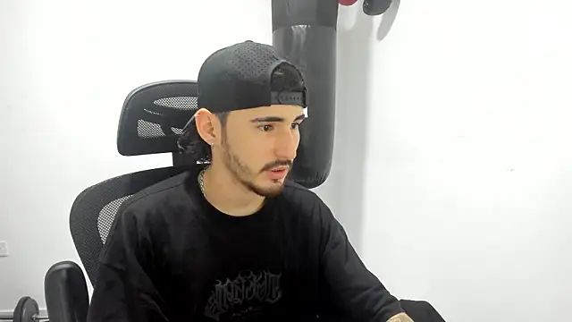 DmitriSanders online show from September 9, 2025, 10:30 pm