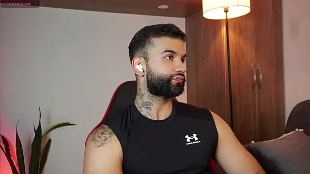 MarkHazze online show from November 11, 2025, 9:53 pm