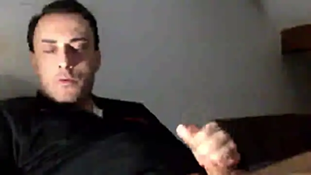 Snapshot of mainnrd chatting on February 20, 2026, 4:31 pm mainnrd online show from February 20, 2026, 4:31 pm