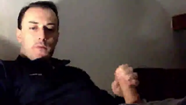 Snapshot of mainnrd chatting on February 1, 2026, 9:02 pm mainnrd online show from February 1, 2026, 9:02 pm