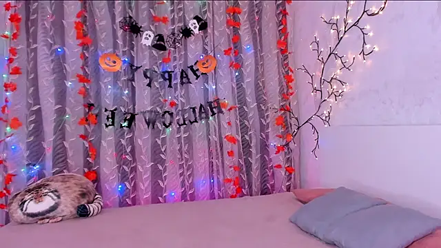 space cowgirl online show from November 8, 2025, 6:55 pm