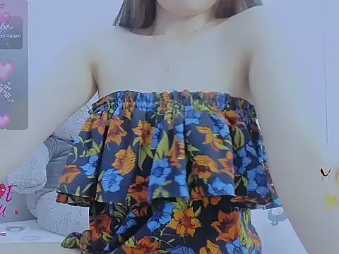 Linh diudang online show from December 1, 2025, 3:18 am