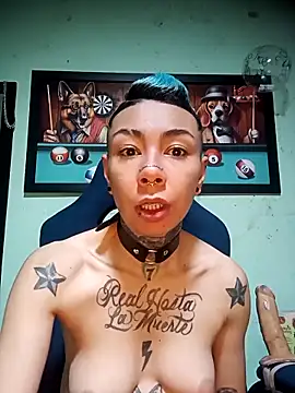 Snapshot of real_fenix chatting on November 7, 2025, 1:04 pm real fenix online show from November 7, 2025, 1:04 pm