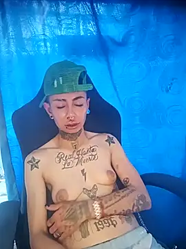 Snapshot of real_fenix chatting on November 30, 2025, 9:37 pm real fenix online show from November 30, 2025, 9:37 pm