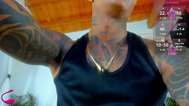 esteveen ortegas  online show from November 16, 2025, 3:39 pm