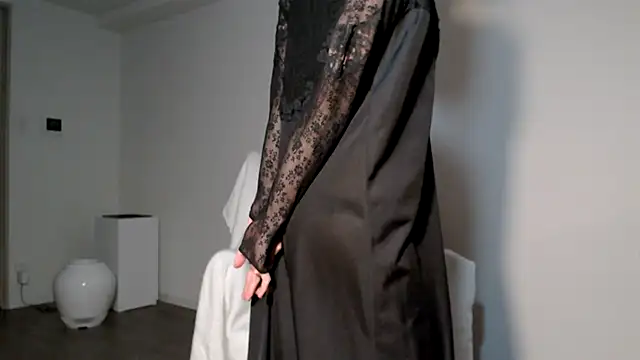 Lily 0000 online show from March 19, 2025, 2:57 pm