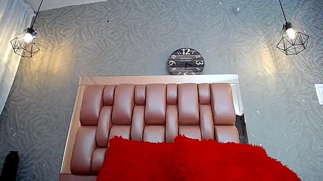 KEYRA-MILLER- online show from March 11, 2025, 2:10 am