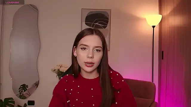 Snapshot of MirandaShaw chatting on February 14, 2026, 12:22 am MirandaShaw online show from February 14, 2026, 12:22 am