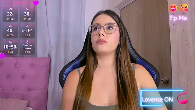 ParisShayk online show from May 8, 2026, 5:50 pm