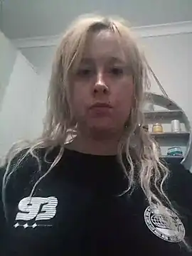 mollymay69 online show from February 25, 2026, 1:55 pm