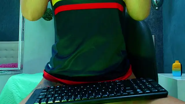 Cloeandtyfanny online show from May 29, 2026, 8:26 pm