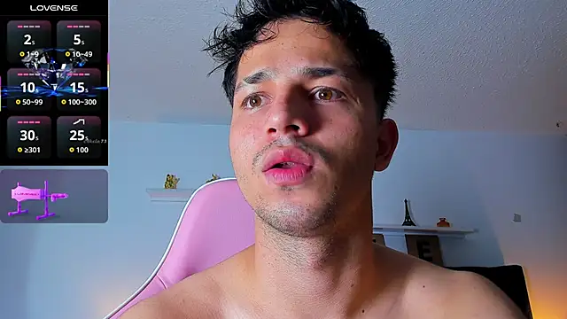Snapshot of Issac_james_ chatting on September 26, 2025, 3:35 am Issac james online show from September 26, 2025, 3:35 am