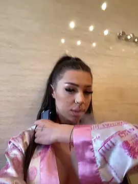 Snapshot of Fancy_Jenn chatting on February 14, 2026, 3:12 pm Fancy Jenn online show from February 14, 2026, 3:12 pm