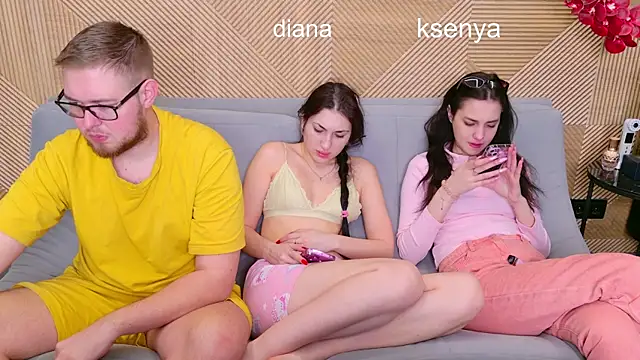 Snapshot of Ksenny chatting on March 31, 2026, 4:47 am Ksenny online show from March 31, 2026, 4:47 am