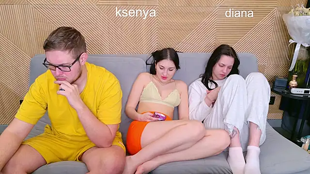 Snapshot of Ksenny chatting on March 6, 2026, 4:40 am Ksenny online show from March 6, 2026, 4:40 am