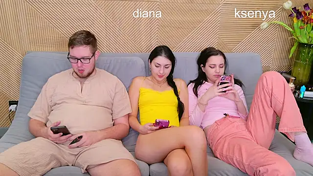 Snapshot of Ksenny chatting on March 13, 2026, 4:17 am Ksenny online show from March 13, 2026, 4:17 am