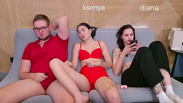 Ksenny online show from November 22, 2025, 8:08 pm