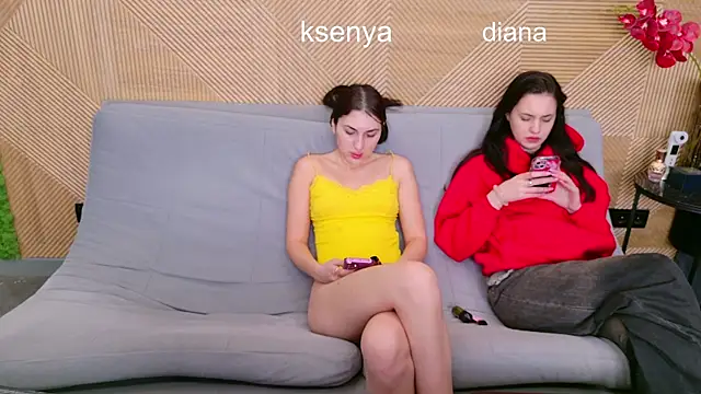 Snapshot of Ksenny chatting on April 7, 2026, 6:15 am Ksenny online show from April 7, 2026, 6:15 am