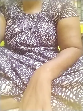 Snapshot of Tamilpriya46 chatting on September 28, 2025, 4:47 pm Tamilpriya46 online show from September 28, 2025, 4:47 pm