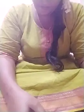 Snapshot of Tamilpriya46 chatting on February 15, 2025, 4:12 pm Tamilpriya46 online show from February 15, 2025, 4:12 pm