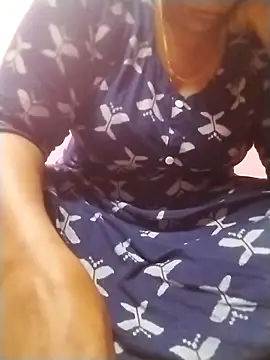 Snapshot of Tamilpriya46 chatting on February 15, 2025, 8:11 am Tamilpriya46 online show from February 15, 2025, 8:11 am