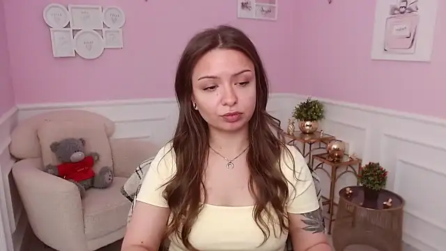 Snapshot of LucySkilar chatting on June 9, 2026, 4:46 am LucySkilar online show from June 9, 2026, 4:46 am