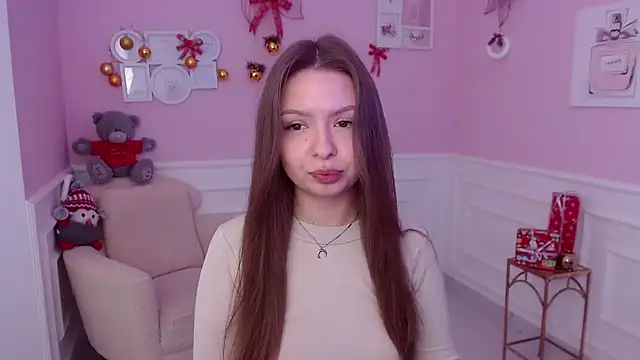 Snapshot of LucySkilar chatting on December 31, 2024, 5:33 am LucySkilar online show from December 31, 2024, 5:33 am