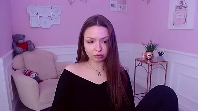 Snapshot of LucySkilar chatting on January 27, 2025, 7:35 am LucySkilar online show from January 27, 2025, 7:35 am