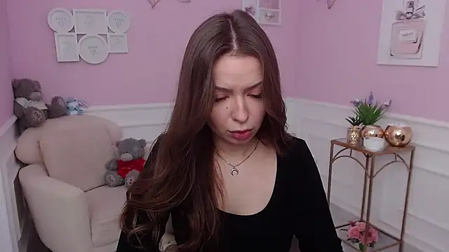 Snapshot of LucySkilar chatting on November 20, 2025, 5:41 am LucySkilar online show from November 20, 2025, 5:41 am