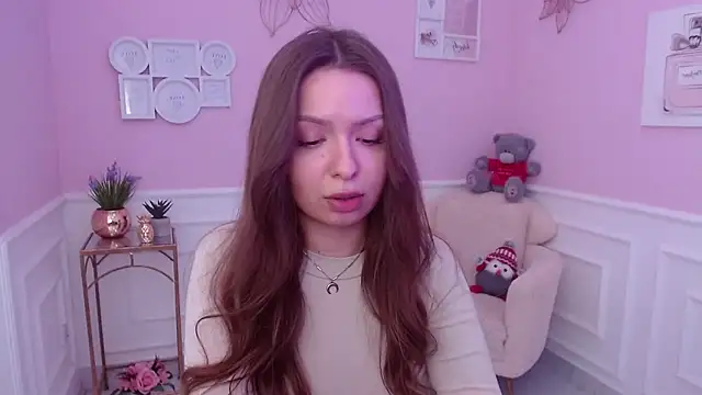 Snapshot of LucySkilar chatting on February 2, 2025, 9:07 am LucySkilar online show from February 2, 2025, 9:07 am