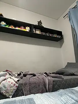 Snapshot of KyKa02 chatting on March 8, 2025, 4:12 am KyKa02 online show from March 8, 2025, 4:12 am