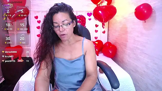 Snapshot of MaturePure chatting on February 18, 2025, 2:16 am MaturePure online show from February 18, 2025, 2:16 am