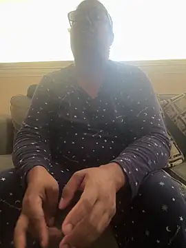 Snapshot of ebonyred chatting on December 20, 2025, 3:04 pm ebonyred online show from December 20, 2025, 3:04 pm