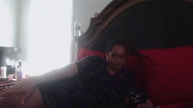 Snapshot of ebonyred chatting on January 13, 2026, 2:54 pm ebonyred online show from January 13, 2026, 2:54 pm